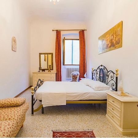Central And Spacious Appartement Florence Buitenkant foto