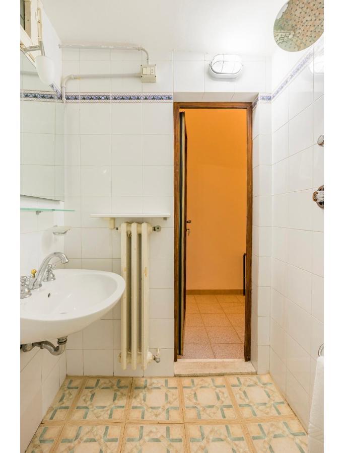 Central And Spacious Appartement Florence Buitenkant foto